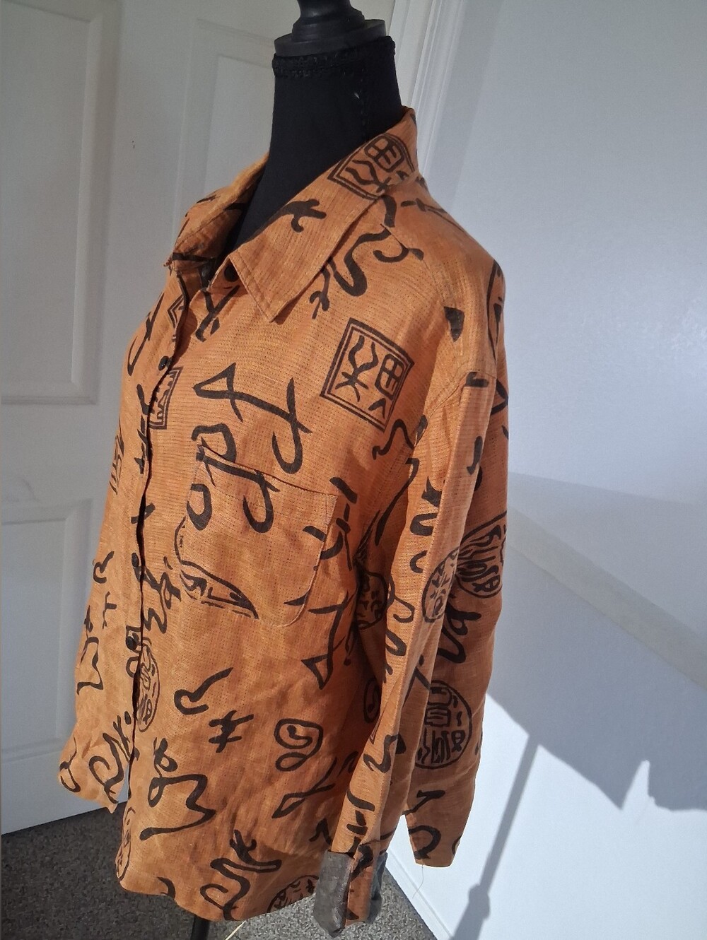 Rust-Brown Printed Linen Button-Up Blouse - Picture 3 of 8